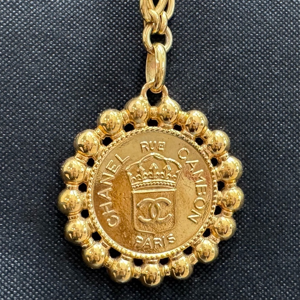 CHANEL Gold Rue Cambon Necklace with Medallion - Picture 7 of 9